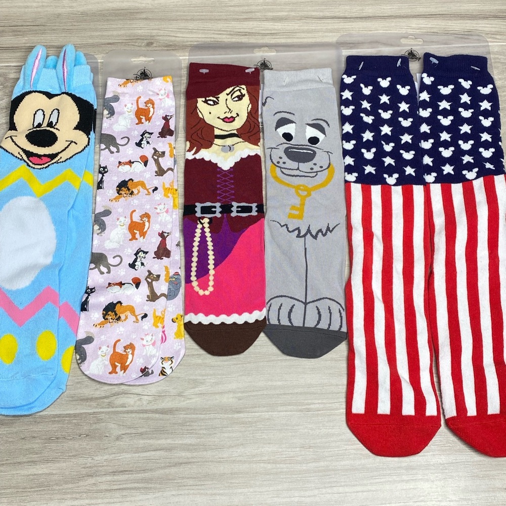 (4) Disney Parks Socks Pirates of the Caribbean Love The USA Cats Mickey Bunny